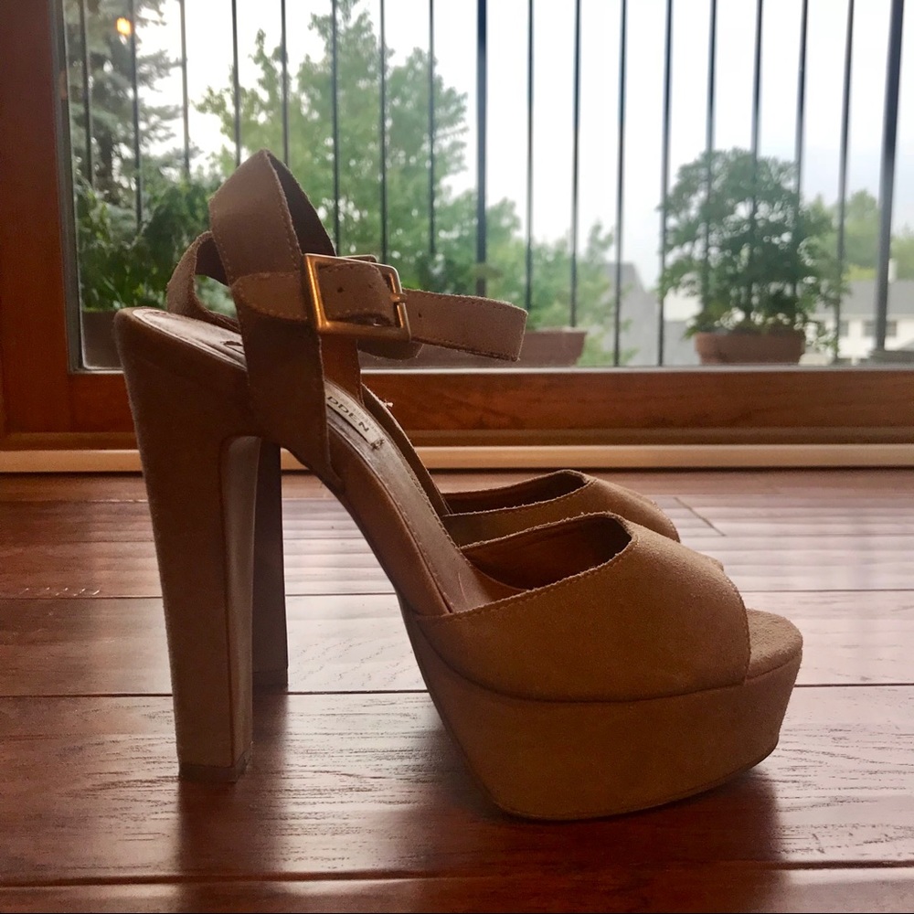Steve Madden Suede Platform Sandals